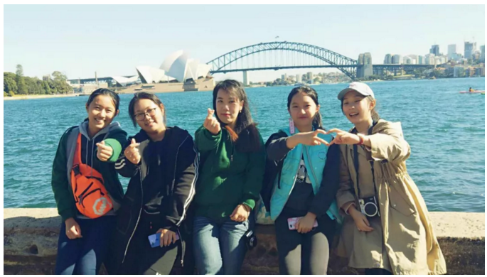 易兹英语游学营在悉尼大桥